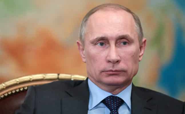 Путин ввёл наказание за сотрудничество с иностранными НПО «Я гей, но я за Путина!»