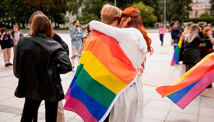 В Эстонии однополые пары могут брать общую фамилию