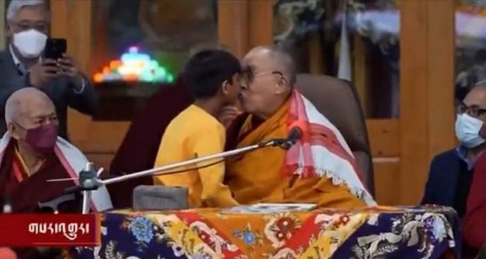 Далай-лама скандал