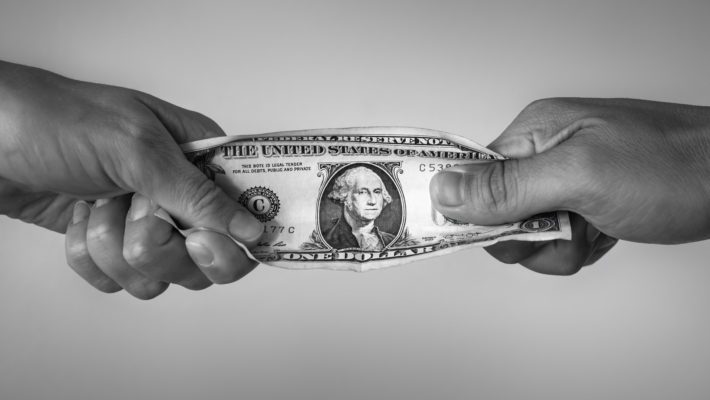 Полиамория и финансы – как говорить о деньгах?